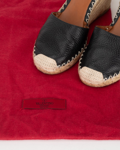 Valentino espadryle na koturnie ślady kleju i delikatne zabrudzenia