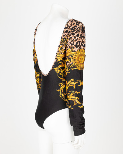 Versace body czanre w kolorowy print i bez plecow