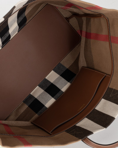 Burberry Torebka shopper na ramie w duza krate