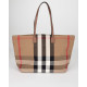 Burberry Torebka shopper na ramie w duza krate