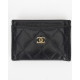 Chanel  Portfel na karty zdarcia na logo