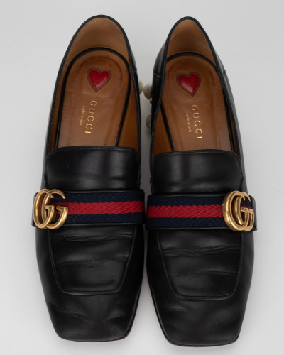 Gucci Loafer czarne z perlami na podeszwie i zlota klamra