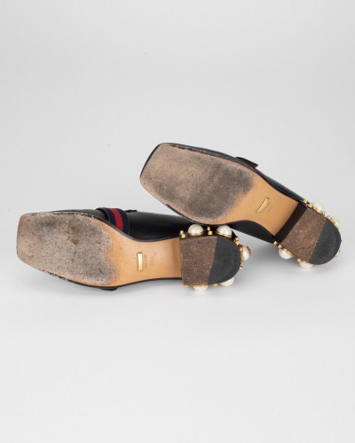 Gucci Loafer czarne z perlami na podeszwie i zlota klamra