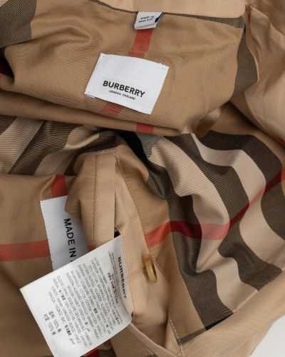Burberry Płaszcz bezowy na guziki