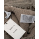 Bottega Veneta Sweter szary z aplikacja przy szyi